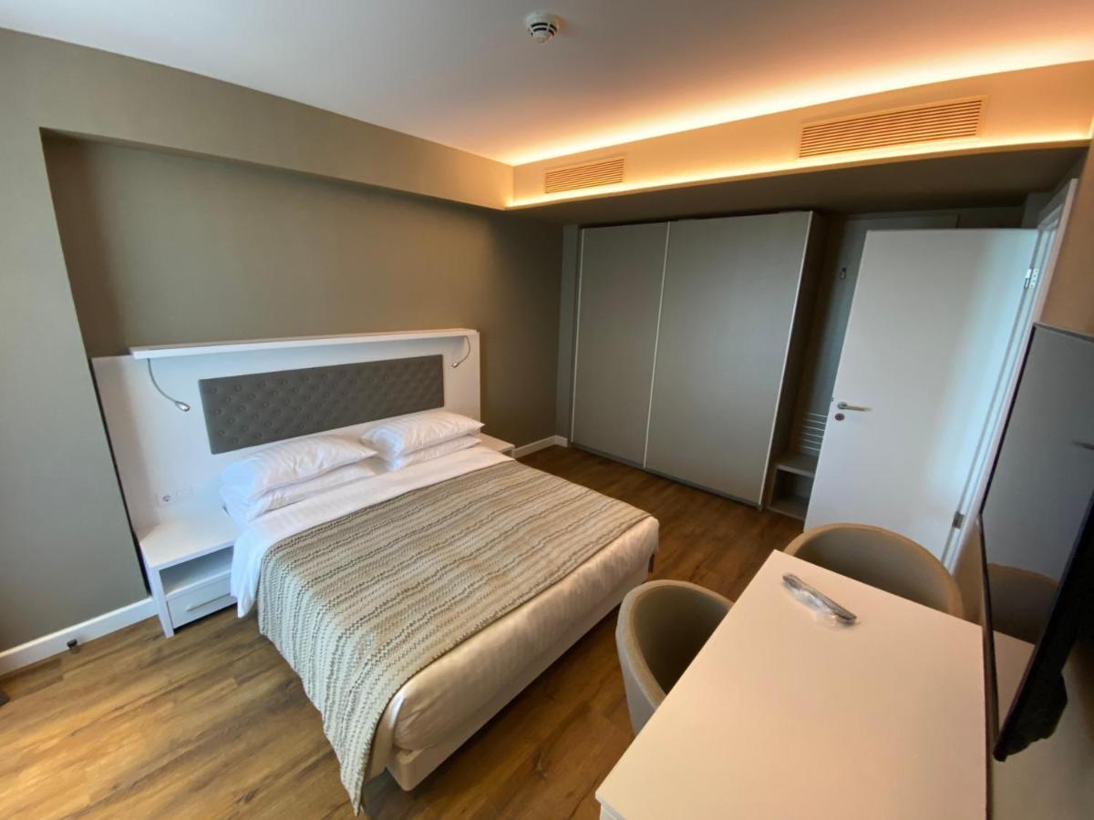 Gq Apartments On First Line 巴统 外观 照片