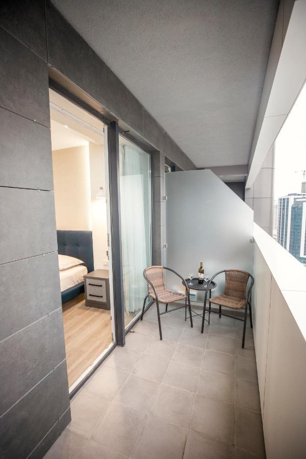 Gq Apartments On First Line 巴统 外观 照片