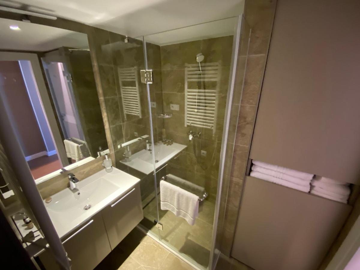 Gq Apartments On First Line 巴统 外观 照片